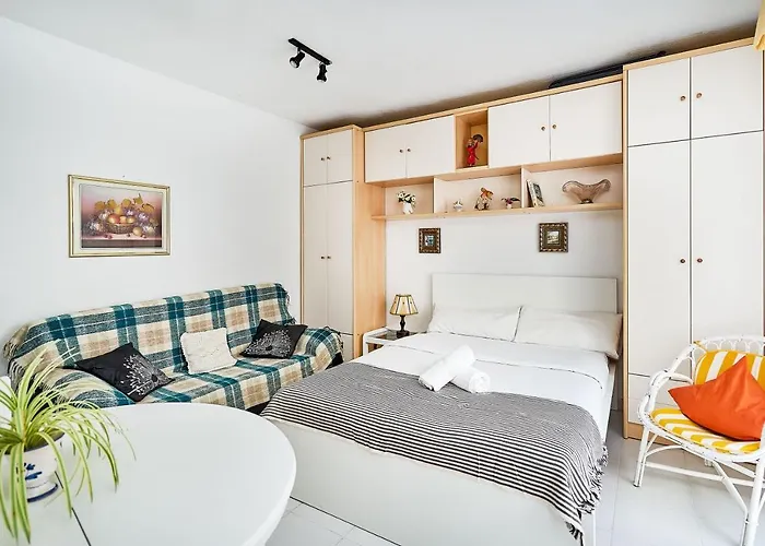 Espanhouse Simona Estudio * Torrevieja