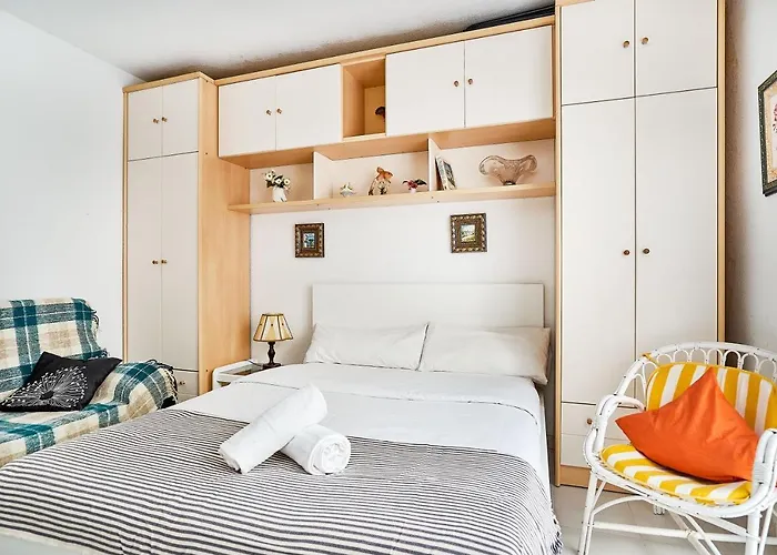 Espanhouse Simona Estudio